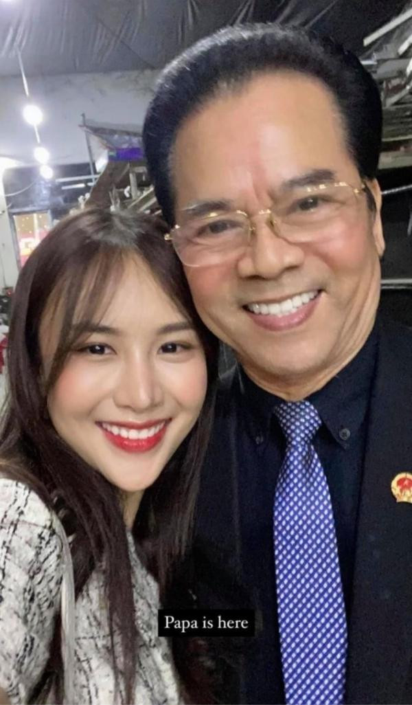 NSND Trần Nhượng và con gái NSND Trần Nhượng và con gái