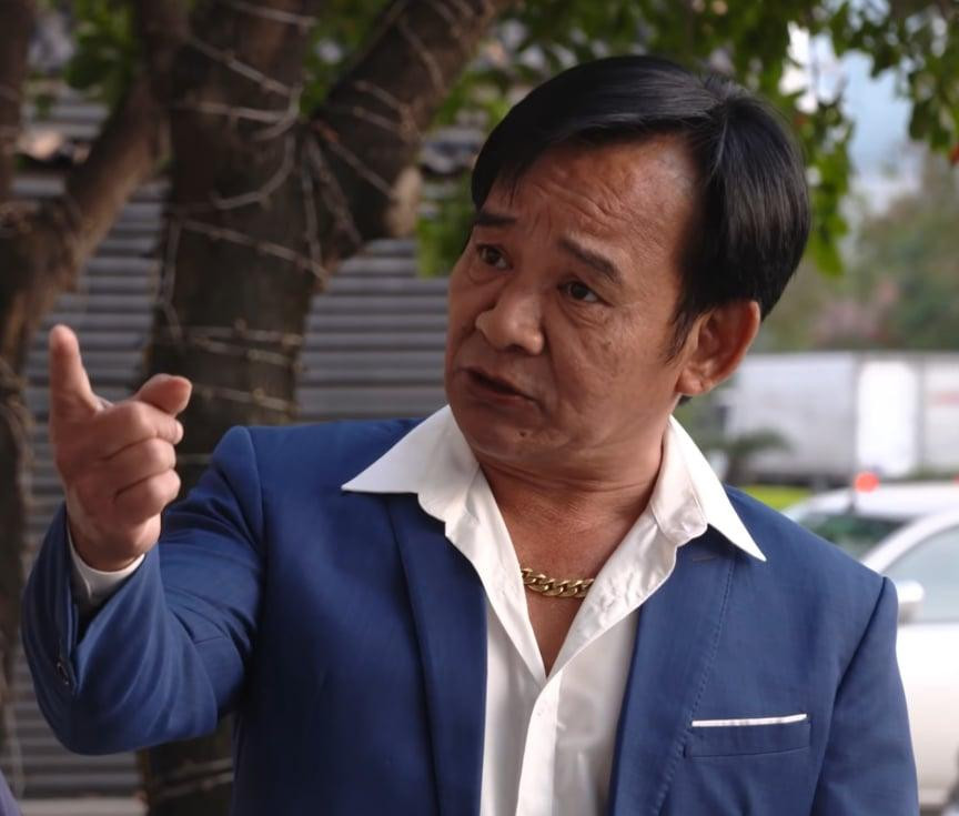 NSƯT Tiến Quang (Quang Tèo) trong "Đại gia chân đất 12" (Ảnh chụp màn hình) NSƯT Tiến Quang (Quang Tèo) trong "Đại gia chân đất 12" (Ảnh chụp màn hình)