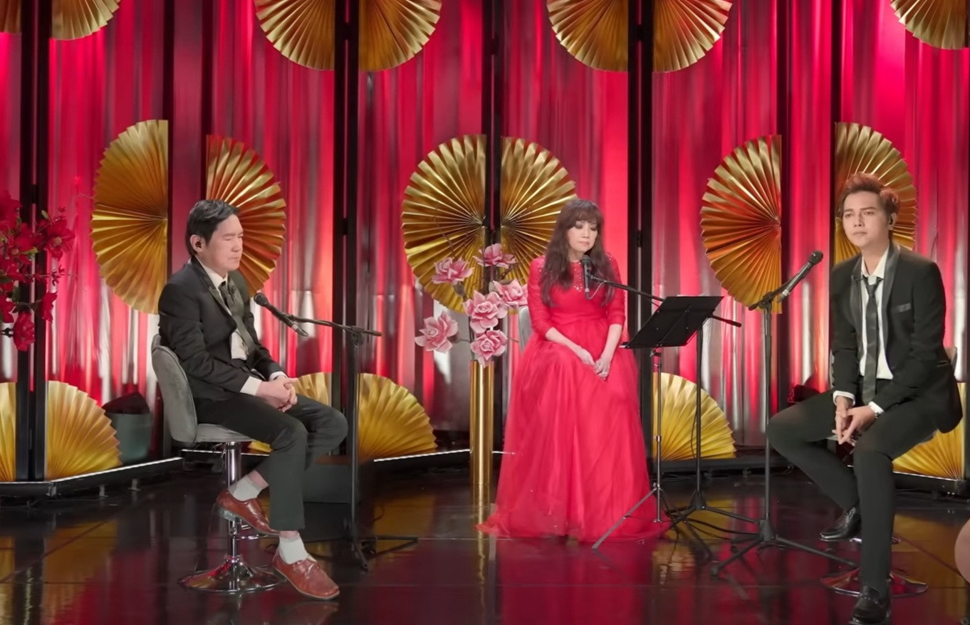 Bảo Yến cùng chồng, nhạc sĩ Quốc Dũng (bìa trái), con trai Khải Ca (bìa phải) trong cuộc hội ngộ âm nhạc cách đây 2 năm.