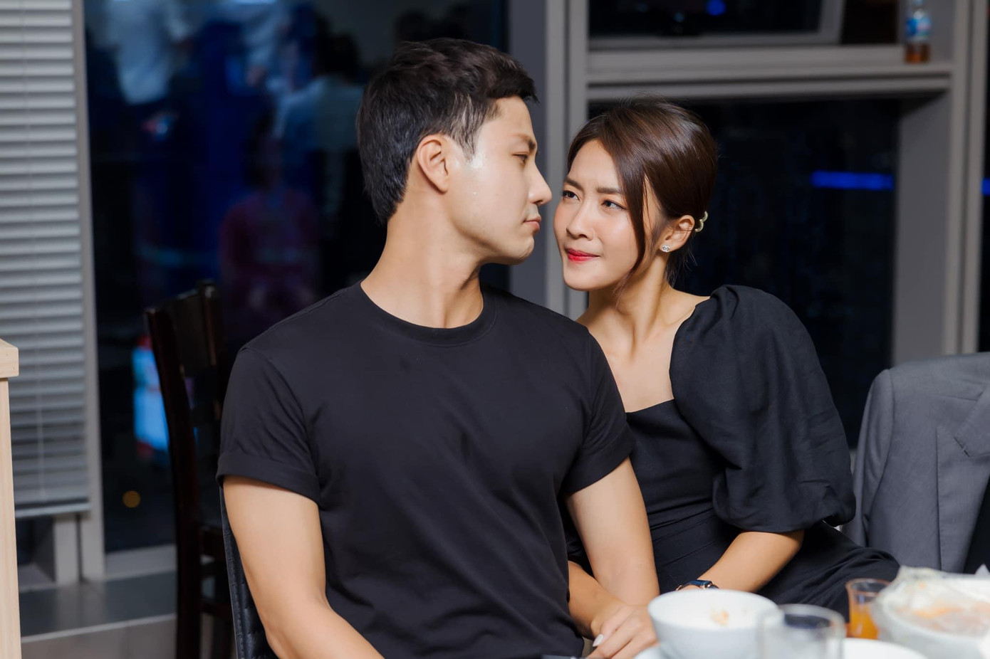 Vai Tuệ Nhi thành công tới mức, khán giả chỉ mong cặp đôi trên phim cũng... bước ra ngoài đời (Ảnh: FBNV)