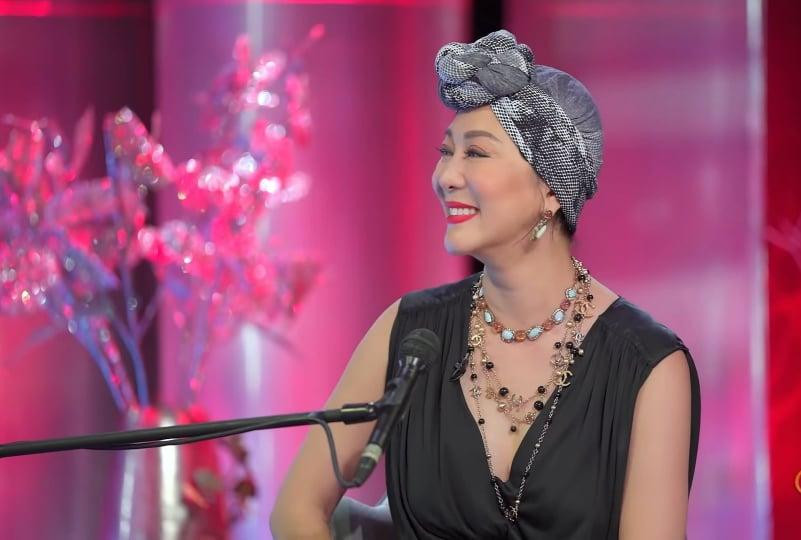 MC Nguyễn Cao Kỳ Duyên còn có biệt danh "Hoa hậu cà chớn"