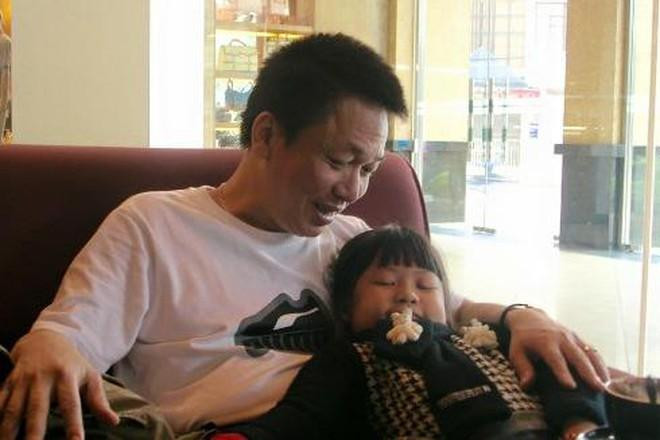 Phú Quang và con riêng của vợ Phú Quang và con riêng của vợ