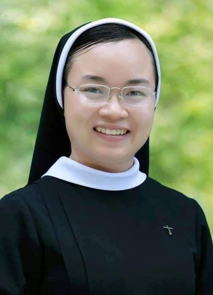 Sr Thảo Linh và nụ cười thánh thiện (Ảnh: FB Lưu Trọng Văn)