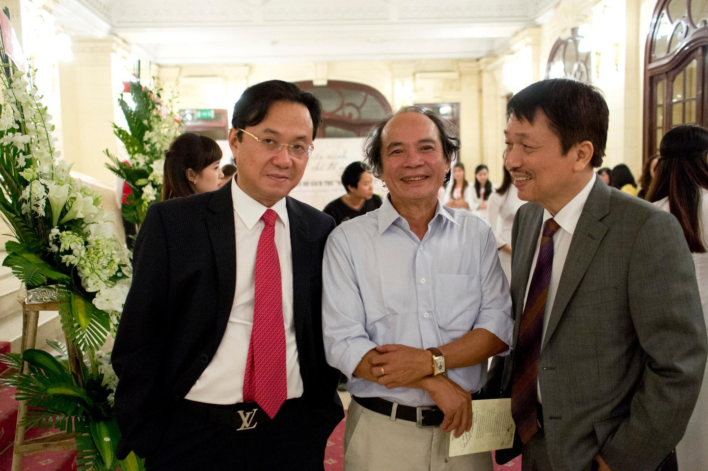 Từ trái qua phải: Nhà thơ Hồng Thanh Quang, Nhà thơ, nhạc sỹ Nguyễn Trọng Tạo, Nhạc sỹ Phú Quang (Ảnh: Nhà thơ Hồng Thanh Quang cung cấp) Từ trái qua phải: Nhà thơ Hồng Thanh Quang, Nhà thơ, nhạc sỹ Nguyễn Trọng Tạo, Nhạc sỹ Phú Quang (Ảnh: Nhà thơ Hồng Thanh Quang cung cấp)