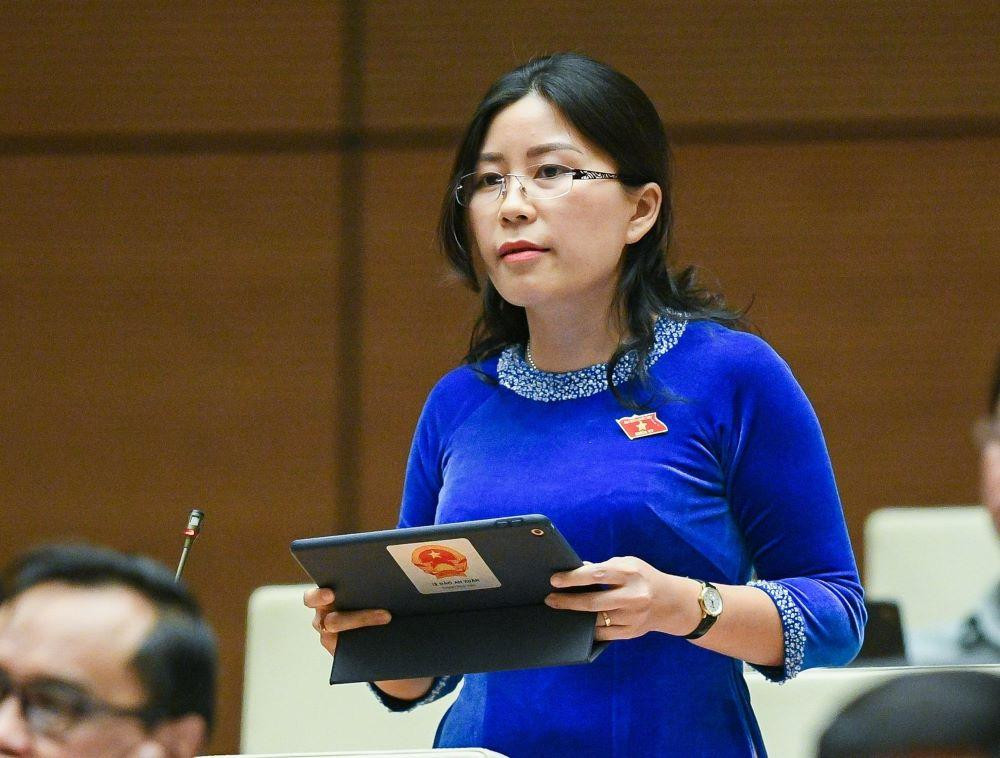 ĐBQH Lê Đào An Xuân (Phú Yên) cho biết, nhiều công chức, viên chức ngành Tài nguyên và Môi trường cũng xin nghỉ việc. Ảnh: Như Ý ĐBQH Lê Đào An Xuân (Phú Yên) cho biết, nhiều công chức, viên chức ngành Tài nguyên và Môi trường cũng xin nghỉ việc. Ảnh: Như Ý