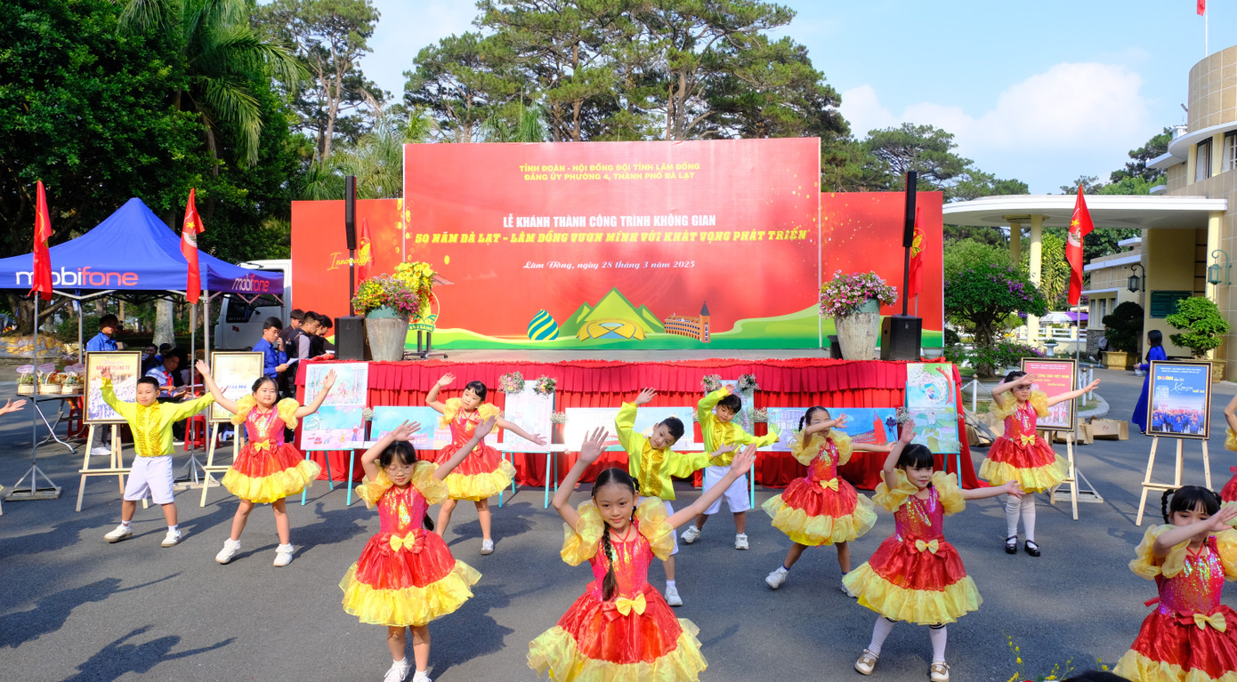 Chiều 28/3, Ban Thường vụ Tỉnh Đoàn - Hội đồng Đội tỉnh Lâm Đồng tổ chức khánh thành công trình không gian “50 năm Đà Lạt - Lâm Đồng vươn mình với khát vọng phát triển”.