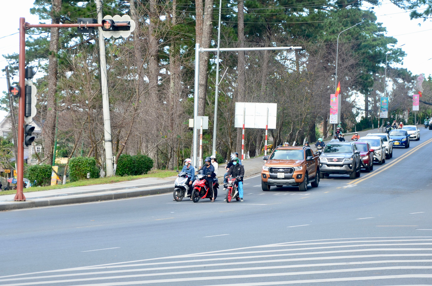 Tuy nhiên, sau 4 ngày áp dụng Nghị định 168, nút giao này đã giúp giảm tình trạng ùn tắc, vi phạm, đặc biệt là đỗ xe sai quy định.