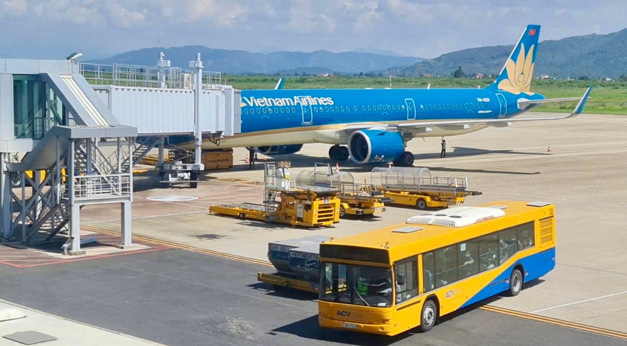 Sân bay Liên Khương phục vụ khoảng 2,5 triệu lượt khách mỗi năm.