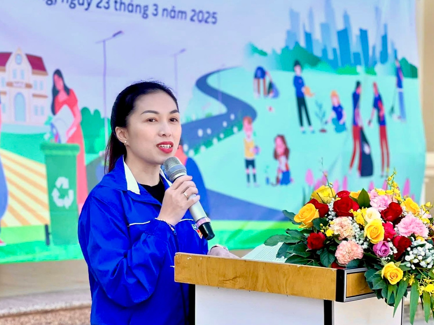 “Bằng những việc làm cụ thể, đoàn viên thanh niên (ĐVTN) Lâm Đồng dần khẳng định, tuổi trẻ sẽ là lực lượng có nhiều đóng góp trong việc hoàn thành các mục tiêu xây dựng, thay đổi diện mạo nông thôn, nâng cao đời sống cho nhân dân", chị Trần Diệp Mỹ Dung - Phó Bí thư Tỉnh Đoàn, Chủ tịch Hội đồng Đội tỉnh Lâm Đồng nhấn mạnh.