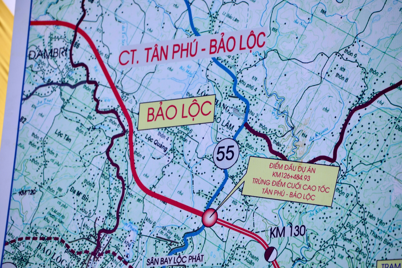 Dự án cao tốc Bảo Lộc – Liên Khương có chiều dài hơn 73km, đi qua địa bàn các huyện Bảo Lâm, Di Linh, Đức Trọng và TP Bảo Lộc (Lâm Đồng). Điểm đầu tại phường Lộc Phát (TP Bảo Lộc), điểm cuối giao với cao tốc Liên Khương – Prenn tại xã Hiệp Thạnh (huyện Đức Trọng).