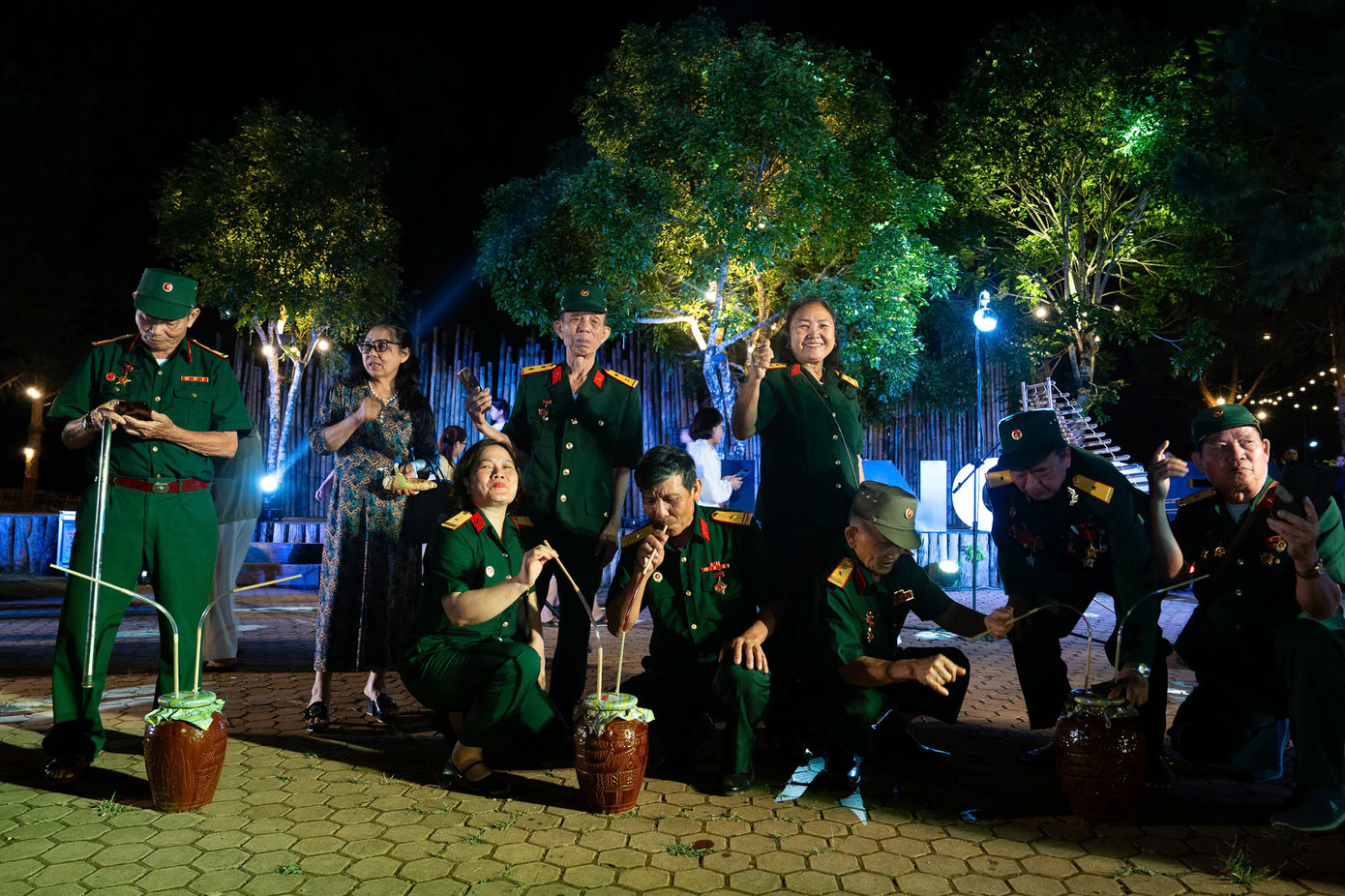 Nhóm du khách "đặc biệt" đến Kon Tum trong dịp lễ 30/4.