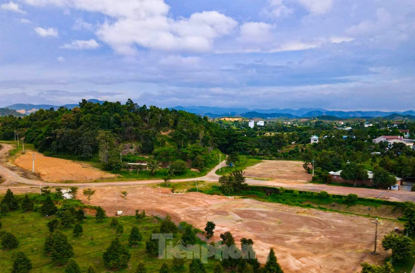 Trường đua ngựa Thiên Mã Mađagui đổi tên thành Trường đua ngựa, đua chó Thiên Mã - Mađagui - Câu lạc bộ Polo và ngựa biểu diễn và dự án được gia hạn tiến độ đến tháng 11/2025.