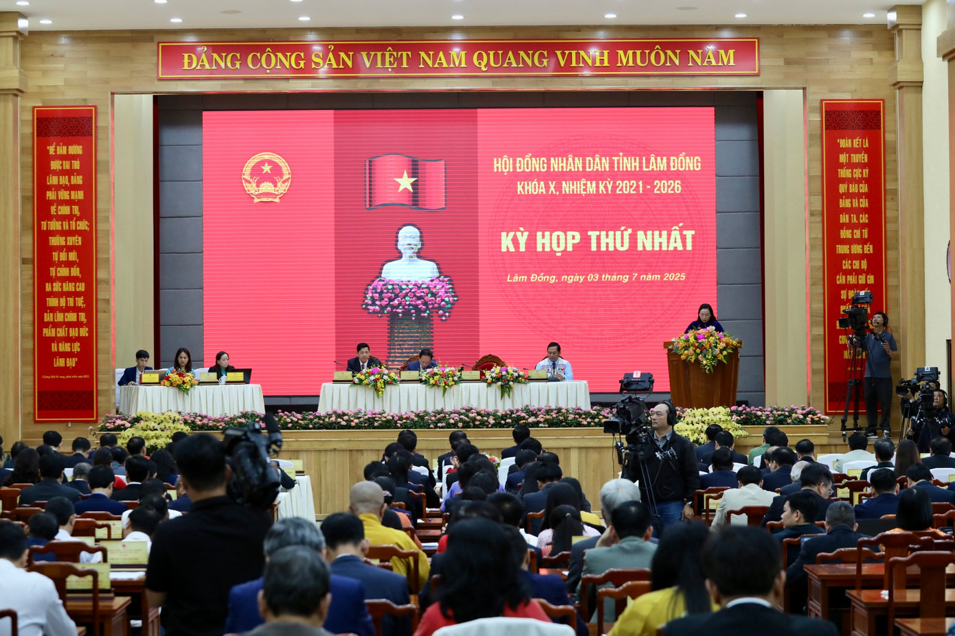 Đây là kỳ họp đầu tiên ngay sau khi thực hiện việc sáp nhập địa giới hành chính. Đây là kỳ họp đầu tiên ngay sau khi thực hiện việc sáp nhập địa giới hành chính.