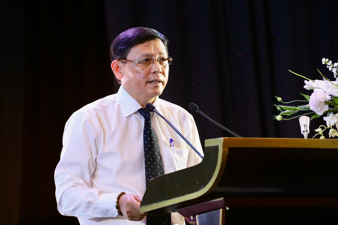Phó Chủ tịch UBND tỉnh Đắk Lắk Nguyễn Tuấn Hà phát biểu tại hội nghị.