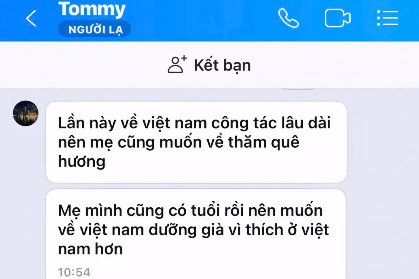 Bảo thường xuyên nhắn tin tạo lòng tin.
