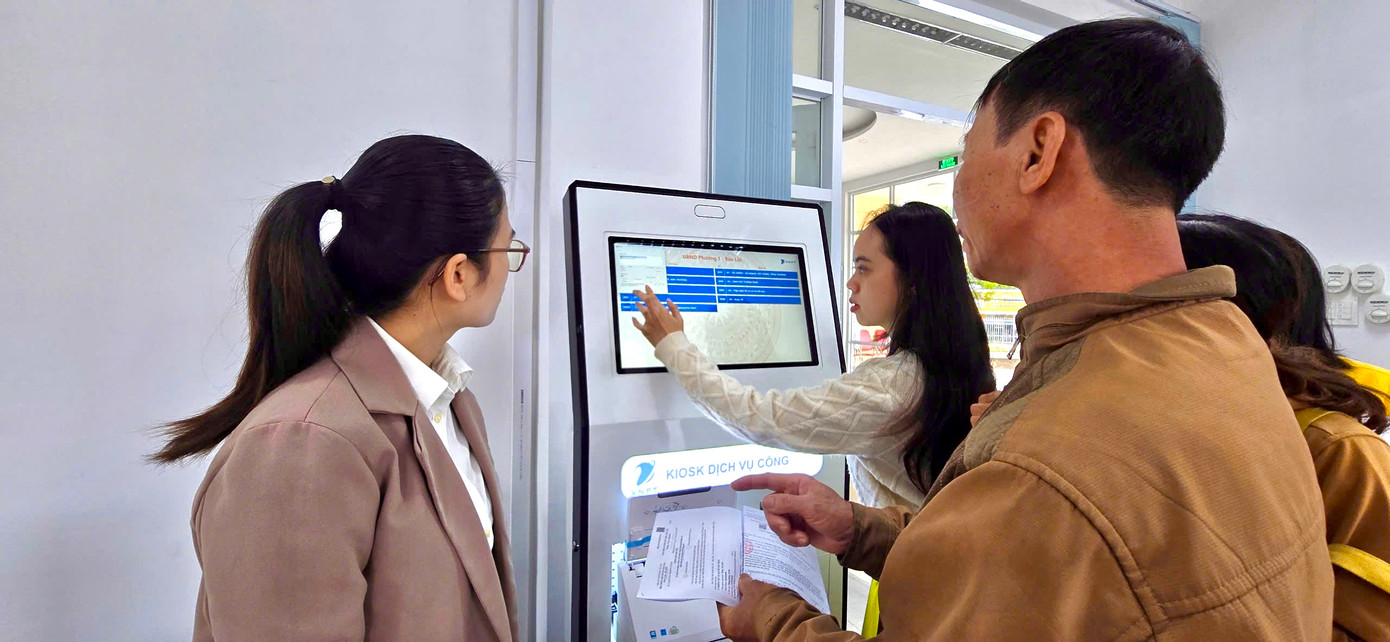 Trung tâm hành chính công tại nhiều xã, phường trên địa bàn tỉnh Lâm Đồng hoạt động cơ bản thông suốt, hiệu quả. Trung tâm hành chính công tại nhiều xã, phường trên địa bàn tỉnh Lâm Đồng hoạt động cơ bản thông suốt, hiệu quả.