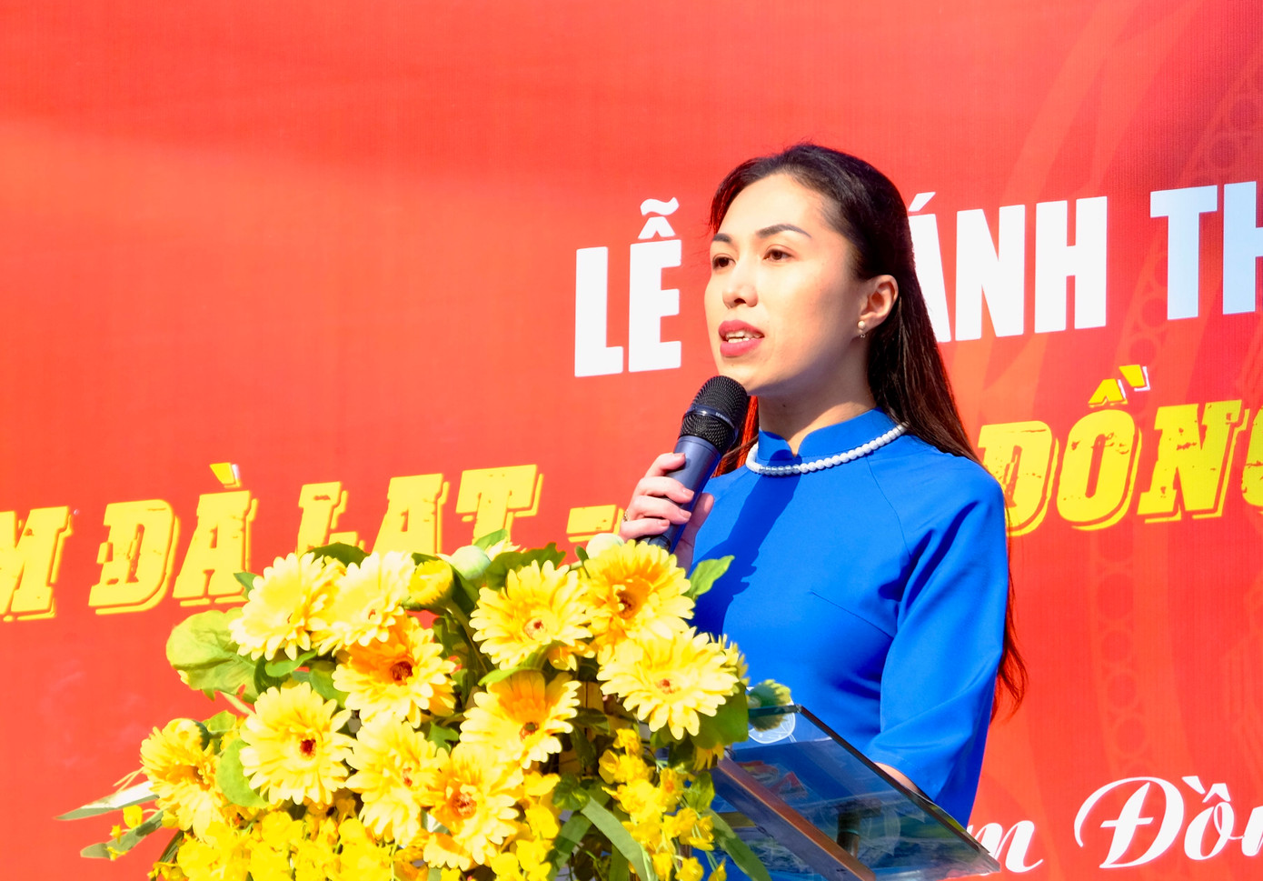 Chị Trần Diệp Mỹ Dung - Phó Bí thư Tỉnh Đoàn, Chủ tịch Hội đồng Đội tỉnh Lâm Đồng xúc động bày tỏ, mỗi con đường, góc phố ở Đà Lạt đều lưu giữ dấu ấn của quá khứ và khát vọng vươn lên trong tương lai. Trải qua biết bao biến động, Đà Lạt ngày nay đã thực sự thay da đổi thịt, tự tin tạo bước vào thời kỳ công nghiệp hóa, hiện đại hóa và hội nhập quốc tế.