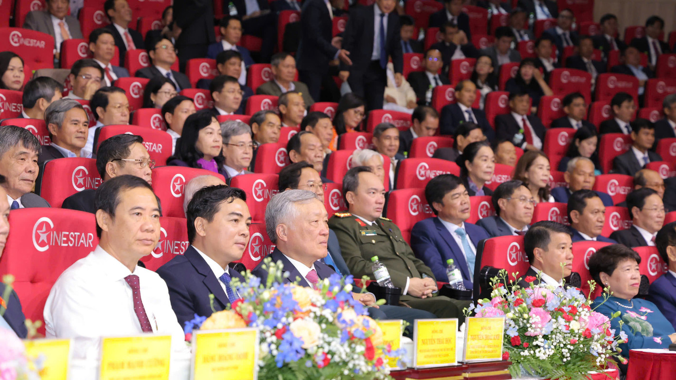 Đại biểu tham dự Đại biểu tham dự