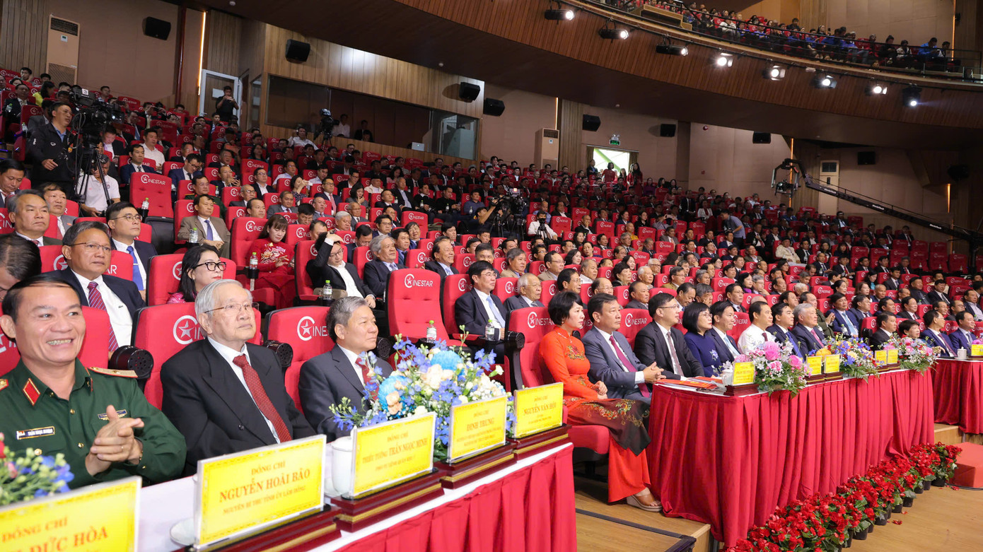 Đại biểu tham dự Đại biểu tham dự