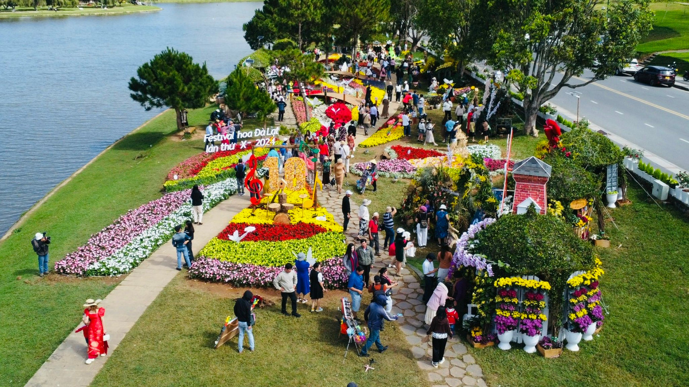 Festival hoa Đà Lạt lần thứ 10 đón khoảng 1,4 triệu lượt du khách.