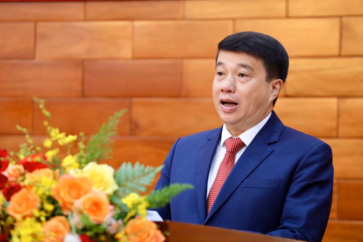 Tân Bí thư Tỉnh ủy Lâm Đồng phát biểu nhận nhiệm vụ.