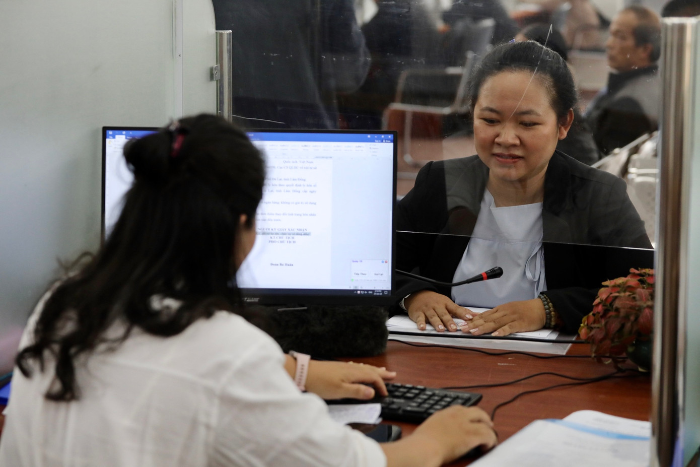 Các hoạt động tại Trung tâm Hành chính công phường Xuân Hương - Đà Lạt diễn ra bình thường, suôn sẻ. Các hoạt động tại Trung tâm Hành chính công phường Xuân Hương - Đà Lạt diễn ra bình thường, suôn sẻ.