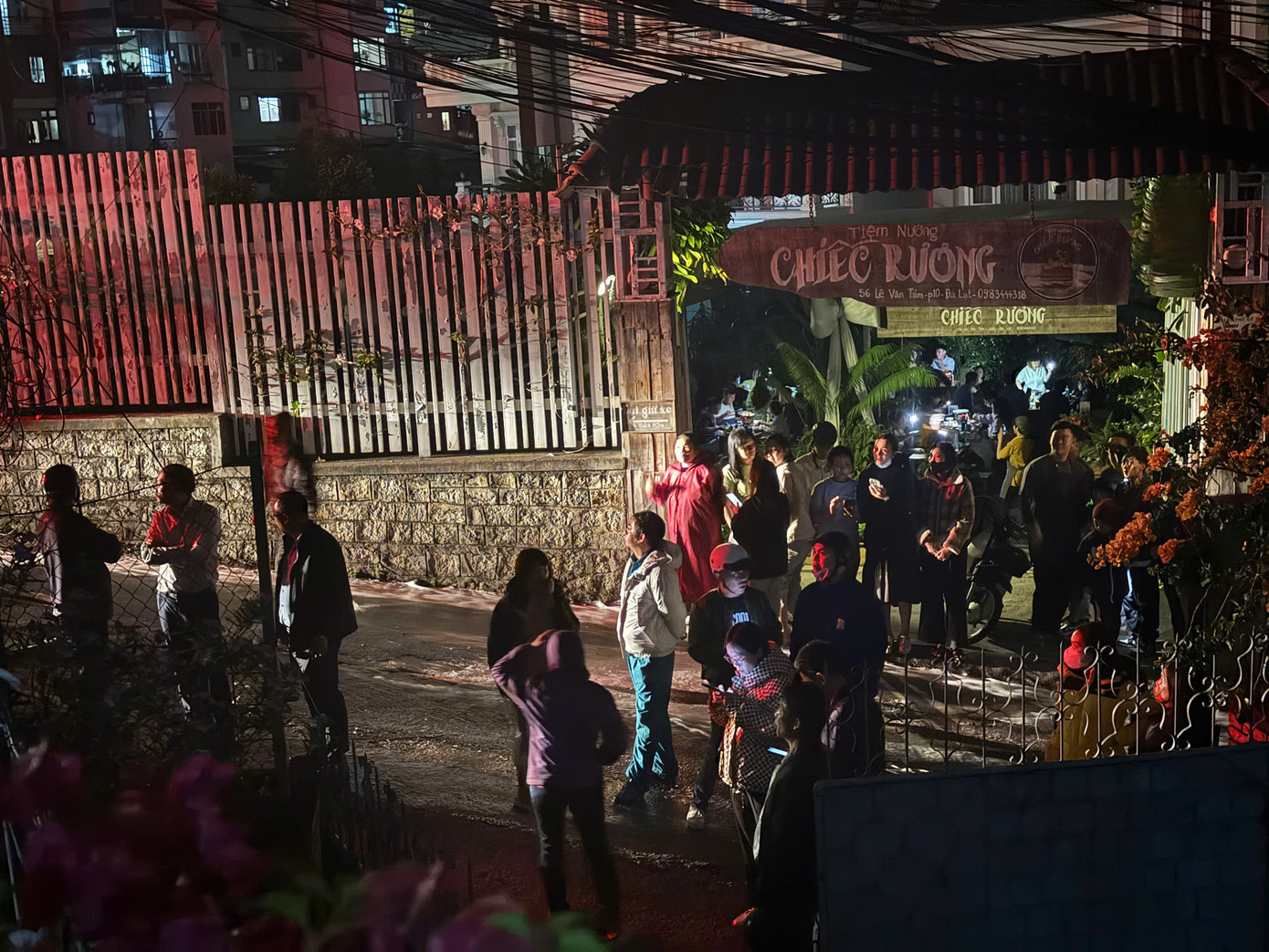 Hiện trường nơi xảy ra vụ cháy. Hiện trường nơi xảy ra vụ cháy.