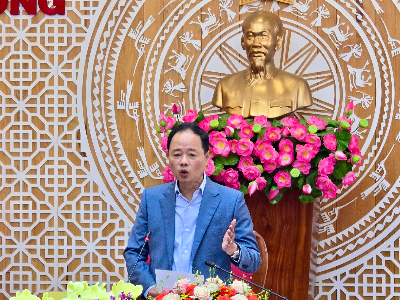 Chủ tịch UBND tỉnh Lâm Đồng Trần Hồng Thái phát biểu.