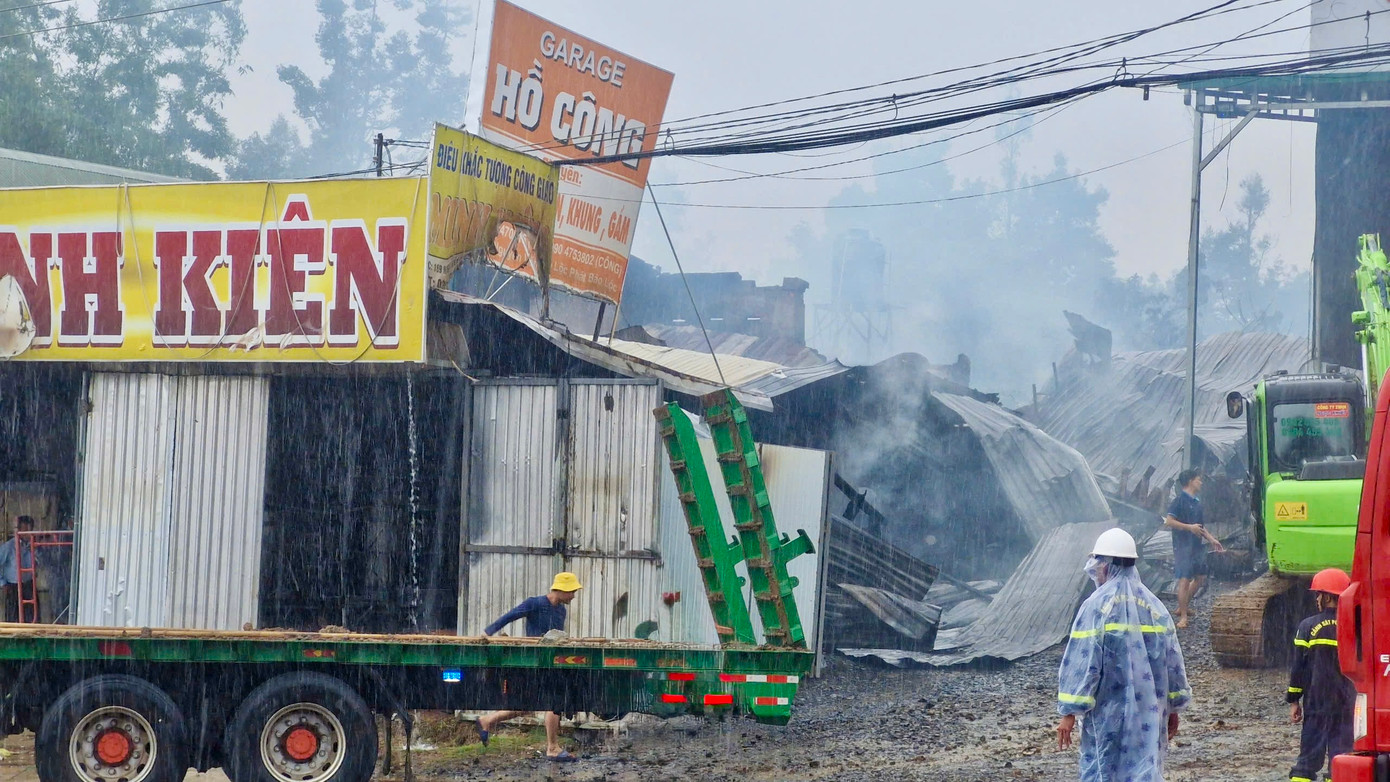 Hiện trường vụ hoả hoạn xảy ra ở TP Bảo Lộc. Hiện trường vụ hoả hoạn xảy ra ở TP Bảo Lộc.