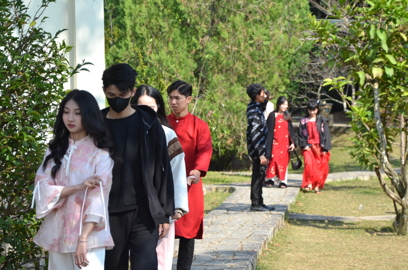 Chùa Lâm Tỳ Ni được xây dựng vào những năm 1960. Trải qua nhiều thập kỷ, chùa vẫn giữ được nét nguyên sơ, dù đã có những cải tạo nhất định để phù hợp với nhu cầu sinh hoạt của tăng ni và Phật tử.