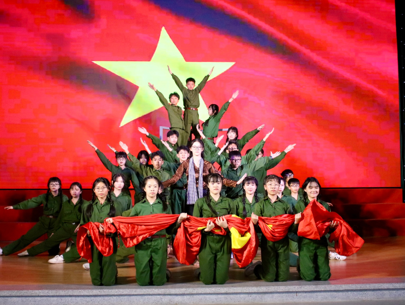 Nhiều tiết mục mang tinh thần yêu nước, yêu dân tộc được thể hiện tại giải. Nhiều tiết mục mang tinh thần yêu nước, yêu dân tộc được thể hiện tại giải.