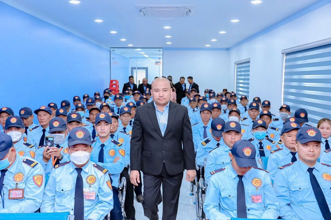 Công ty TNHH Dịch vụ Bảo vệ Lê Long được ông Lê Văn Tuấn sáng lập vào năm 2012.