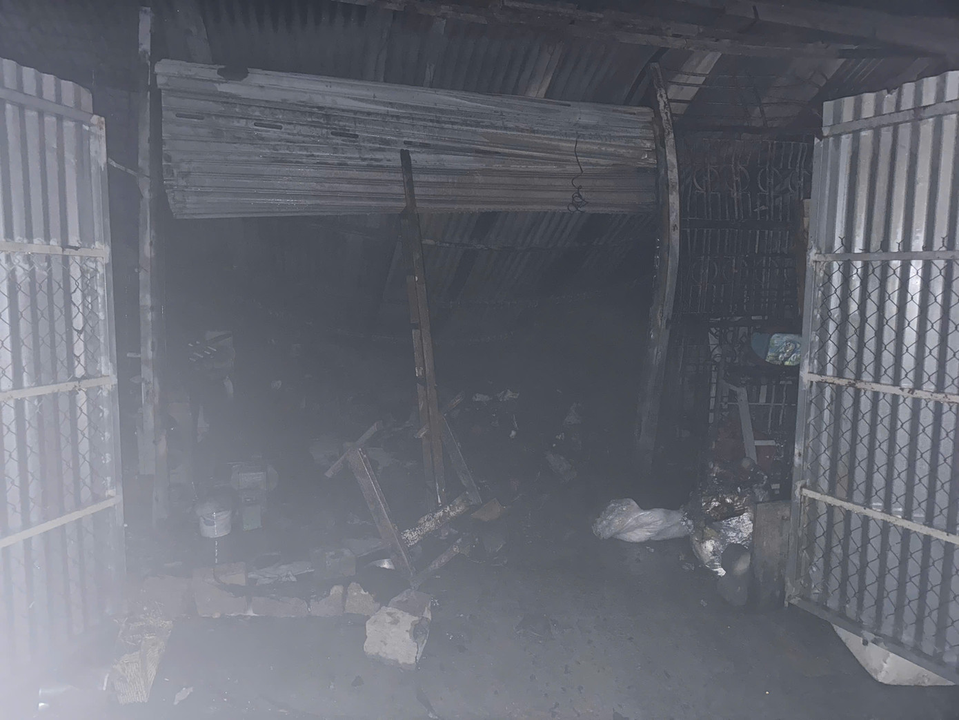 Hiện trường nơi xảy ra vụ cháy. Hiện trường nơi xảy ra vụ cháy.