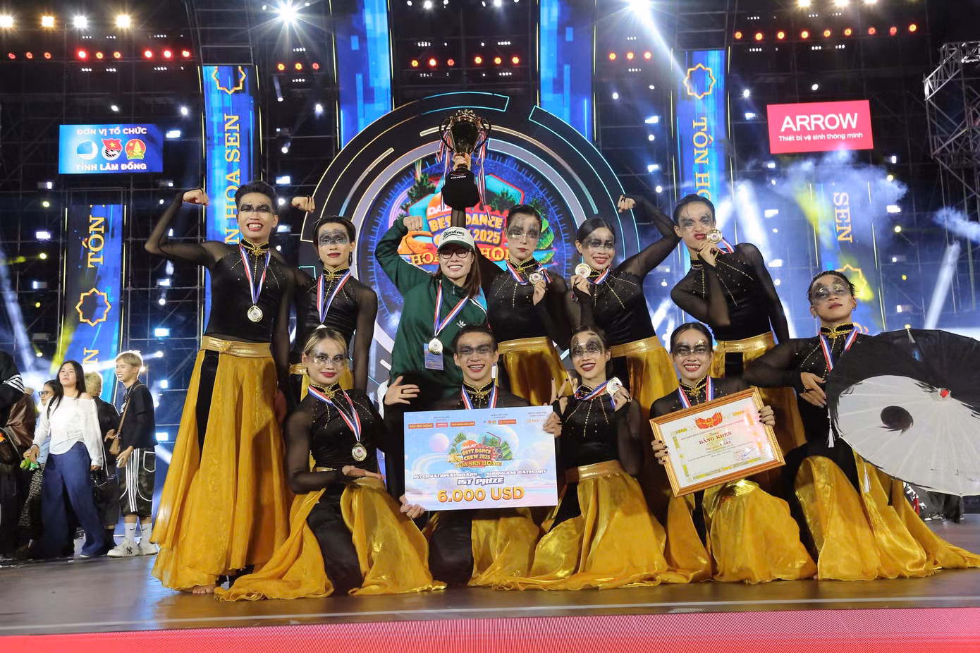 Sau màn tranh tài, quán quân gọi tên F.E.D CREW với giải thưởng trị giá 6.000 USD cùng bằng khen của Tỉnh Đoàn và cúp vô địch, huy chương.