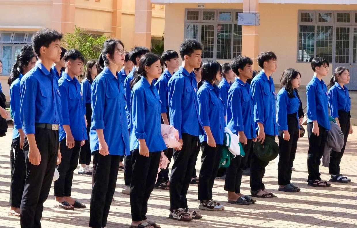 Ngày 25/5, tại xã Đinh Trang Thượng (huyện Di Linh), Tỉnh Đoàn Lâm Đồng đã tổ chức Lễ ra quân Chiến dịch Thanh niên tình nguyện hè và Ngày Chủ nhật xanh lần thứ 2 năm 2025. Sự kiện mở màn cho mùa hè sôi động của tuổi trẻ Lâm Đồng với nhiều hoạt động thiết thực, lan tỏa ý nghĩa cộng đồng.