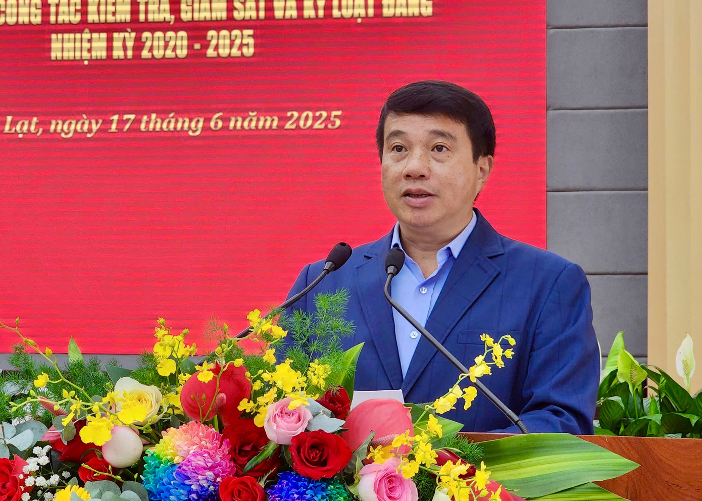 Bí thư Tỉnh ủy Lâm Đồng Y Thanh Hà Niê k’đăm phát biểu.