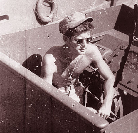 Vụ chìm tàu dọn đường vào Nhà Trắng cho John F. Kennedy ảnh 1