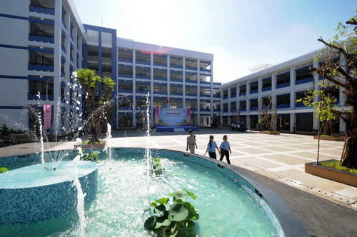 Một góc Trường Đoàn Lý Tự Trọng vừa được khánh thành sáng 30-4 - Ảnh: Minh Đức