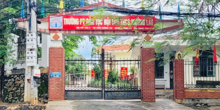 Trường phổ thông dân tộc nội trú THCS Mường Lát. Trường phổ thông dân tộc nội trú THCS Mường Lát.