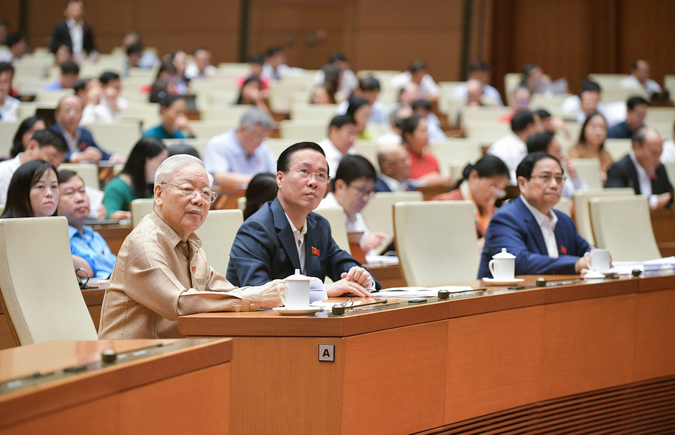 Lãnh đạo Đảng, Nhà nước tham dự phiên thảo luận sáng 1/11. Ảnh Như Ý