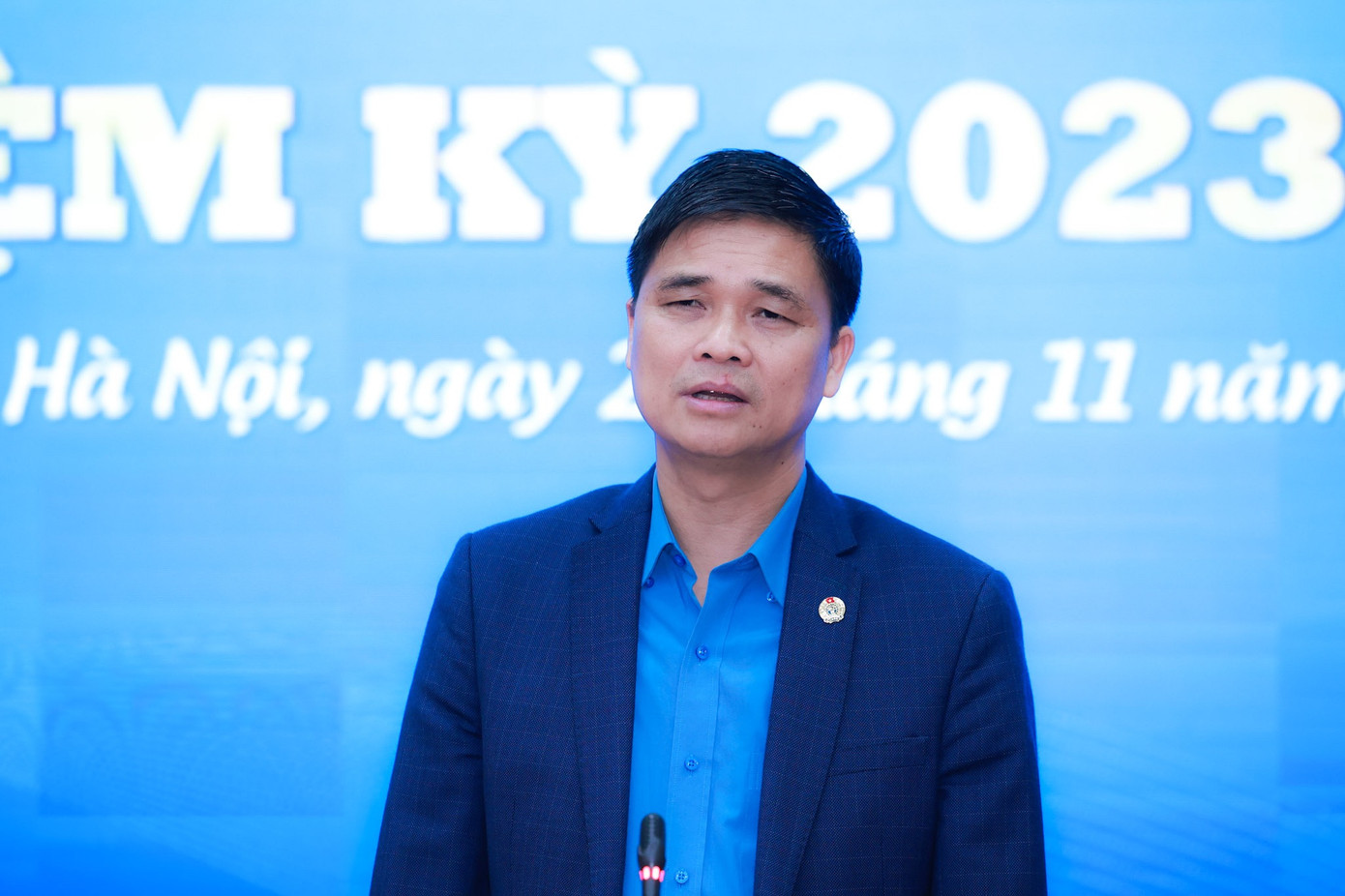 Phó Chủ tịch Tổng LĐLĐ Việt Nam Ngọ Duy Hiểu trao đổi với PV Phó Chủ tịch Tổng LĐLĐ Việt Nam Ngọ Duy Hiểu trao đổi với PV