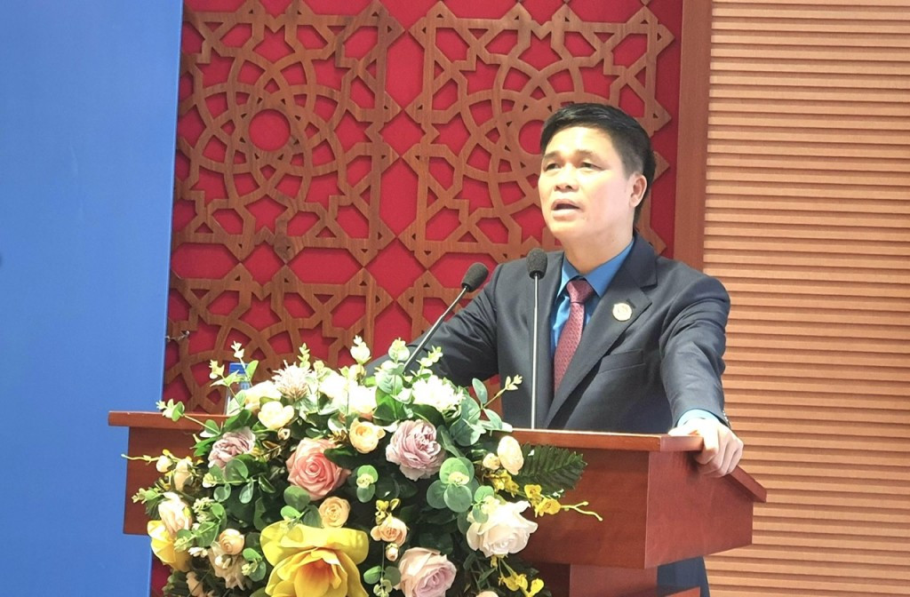 Phó Chủ tịch Tổng LĐLĐ Việt Nam Ngọ Duy Hiểu Phó Chủ tịch Tổng LĐLĐ Việt Nam Ngọ Duy Hiểu