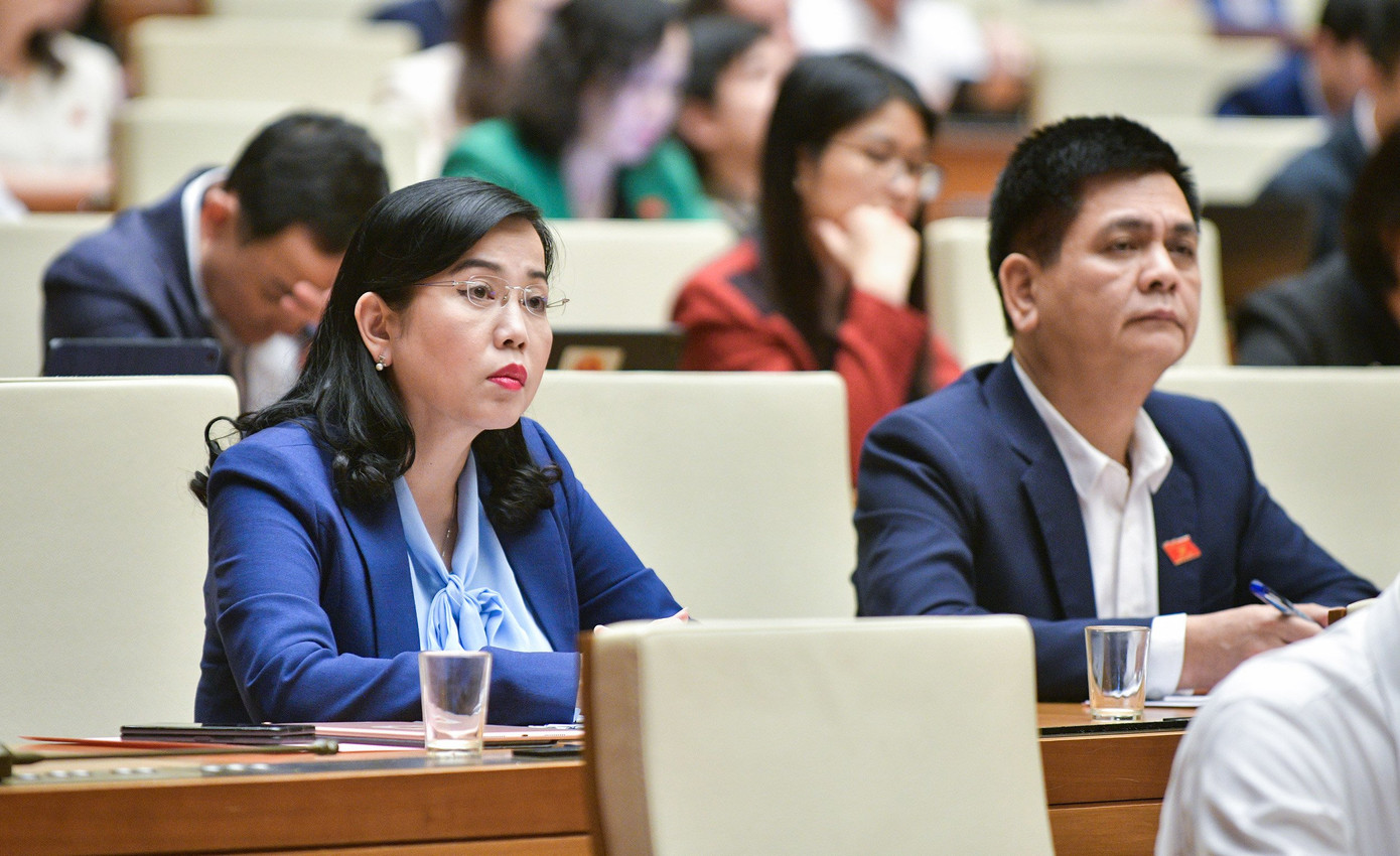 Các đại biểu tham dự phiên họp chiều 21/11