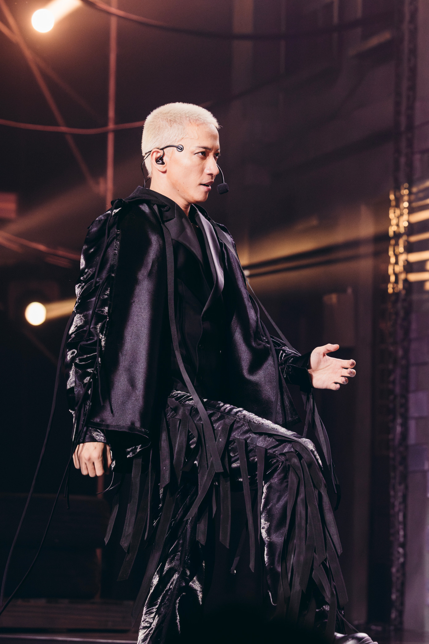 ST. Sơn Thạch thể hiện bản thân sống thiên về cảm xúc. Ảnh: BTC. ST. Sơn Thạch thể hiện bản thân sống thiên về cảm xúc. Ảnh: BTC.