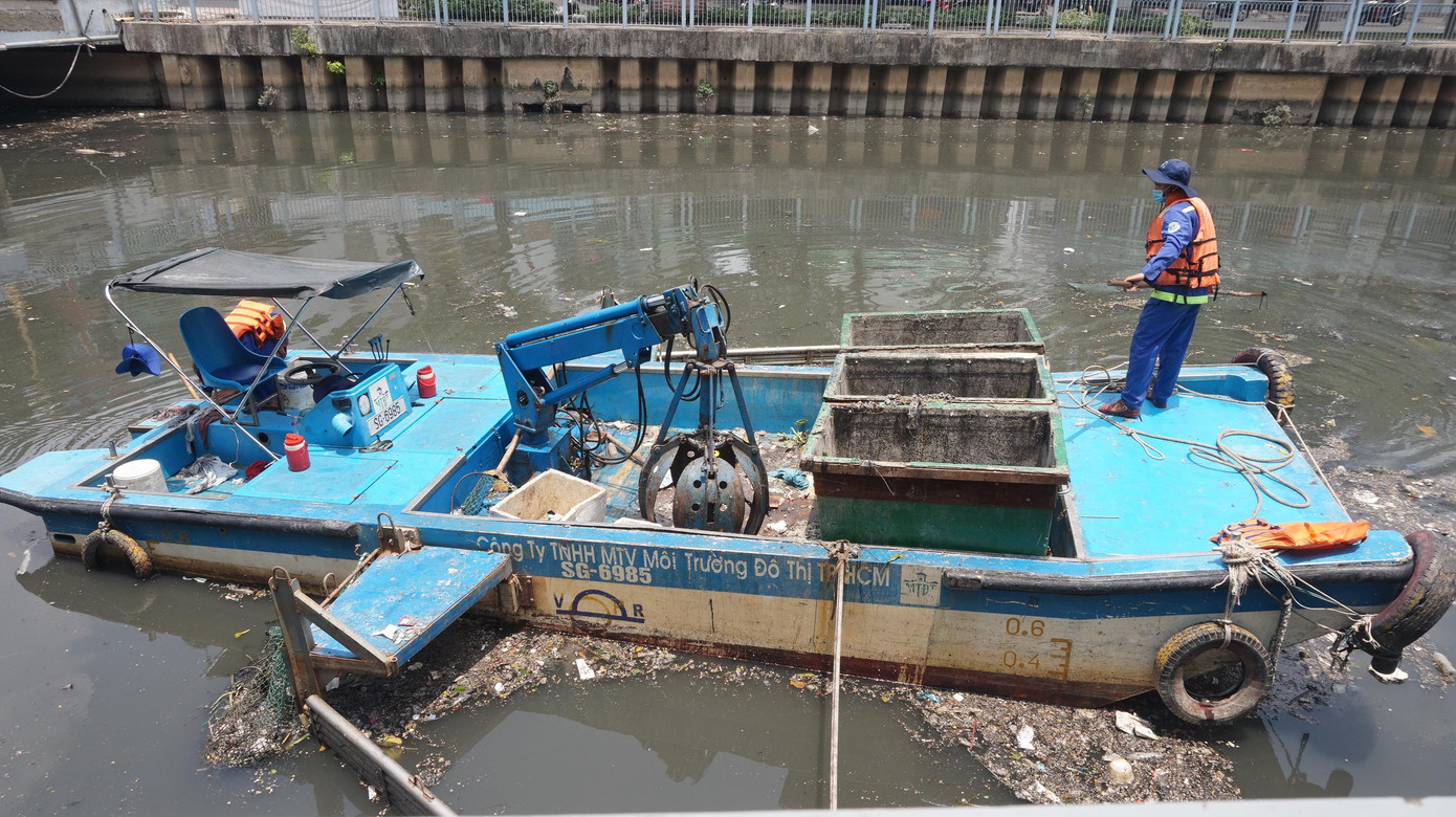 Sau đó lại có những cơn mưa đột ngột xuất hiện, thường xảy ra nhất là đầu mùa mưa.