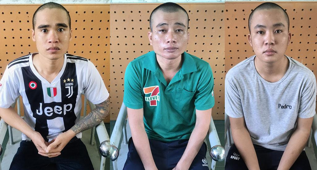 Ba đối tượng trộm chó gây chết người bị bắt tạm giam. Ảnh CA Ba đối tượng trộm chó gây chết người bị bắt tạm giam. Ảnh CA