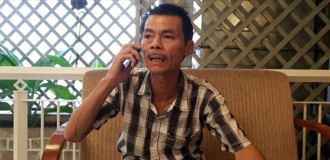 'Hiệp sĩ' đường phố Trần Văn Hoàng. Ảnh Văn Minh