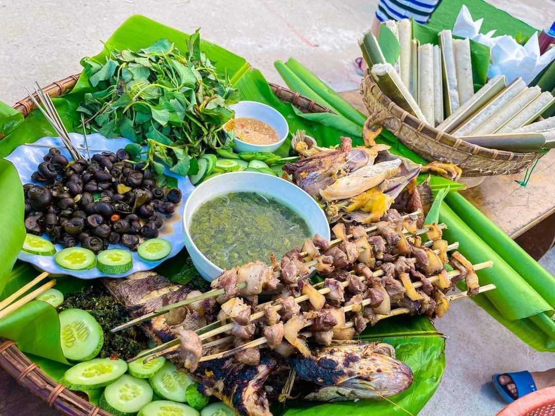 Ẩm thực truyền thống của người Xơ Đăng ở huyện Kon Plông. Ẩm thực truyền thống của người Xơ Đăng ở huyện Kon Plông.