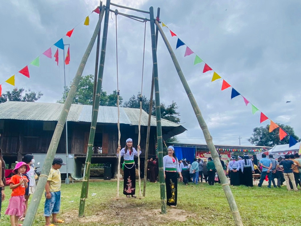 Hào hứng với trò chơi dân gian