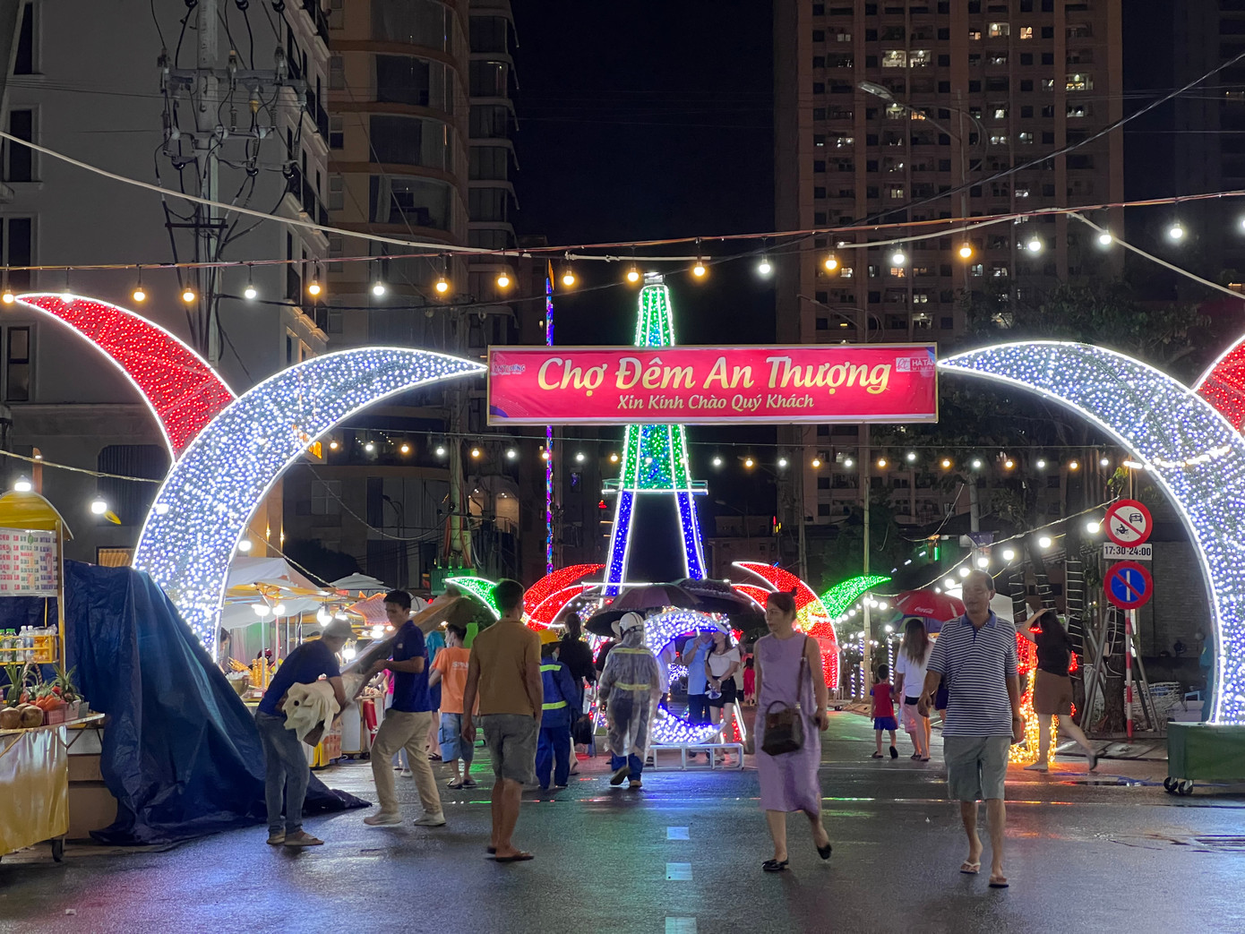 Chương trình Không gian phố đi bộ, phố thanh toán không dùng tiền mặt, Chợ đêm và gian hàng OCOP được diễn ra tại tuyến các đường như: Đường An Thượng 1, An Thượng 2, An Thượng 3, An Thượng 4; đường Hoàng Kế Viêm (đoạn từ Võ Nguyên Giáp đến Lê Quang Đạo); đường Trần Bạch Đằng (đoạn từ đường Đỗ Bá đến Ngô Thì Sĩ).